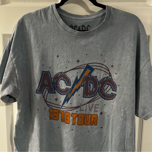 AC/DC 1978 Tour Light Blue Vintage Style Logo T-Shirt - Picture 2 of 5